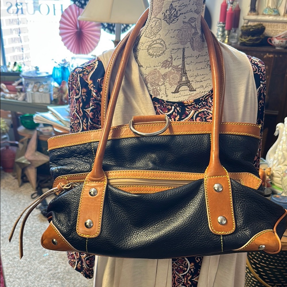 Maurizio Taiuti Black and Tan Shoulder Bag